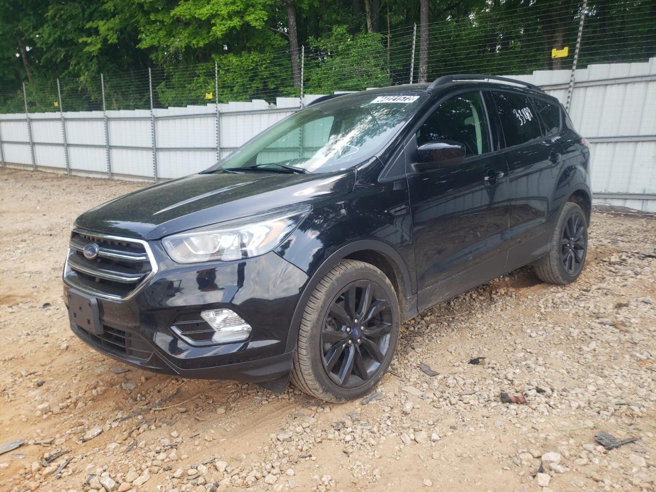 Photo 2 from auction – 2018 FORD ESCAPE SE with VIN 1FMCU9GD1JUA93454