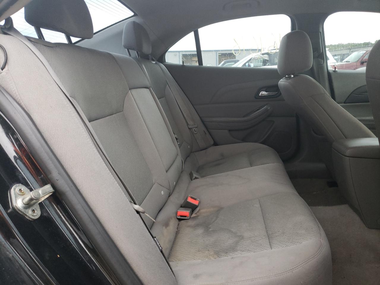 Photo 6 from auction – 2014 CHEVROLET MALIBU LS with VIN 1G11B5SL2EF225861