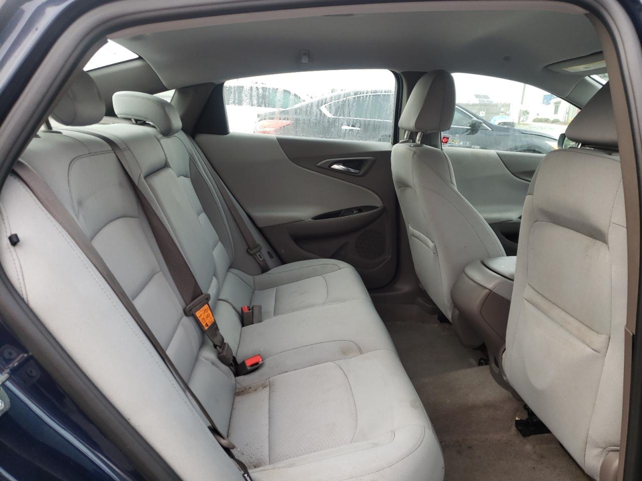 Photo 6 from auction – 2017 CHEVROLET MALIBU LS with VIN 1G1ZB5ST1HF137763