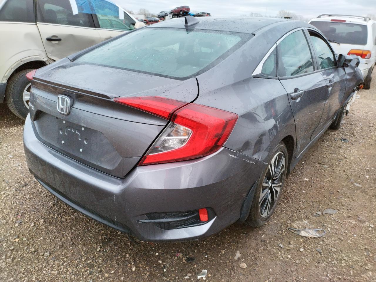 Photo 4 from auction – 2016 HONDA CIVIC EX with VIN 2HGFC1F32GH659407