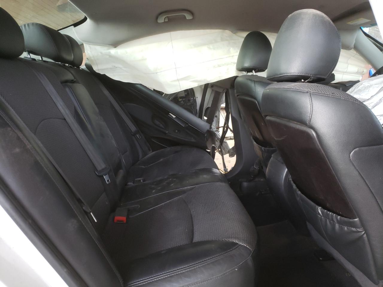 Photo 6 from auction – 2012 HYUNDAI SONATA SE with VIN 5NPEC4AB5CH336643