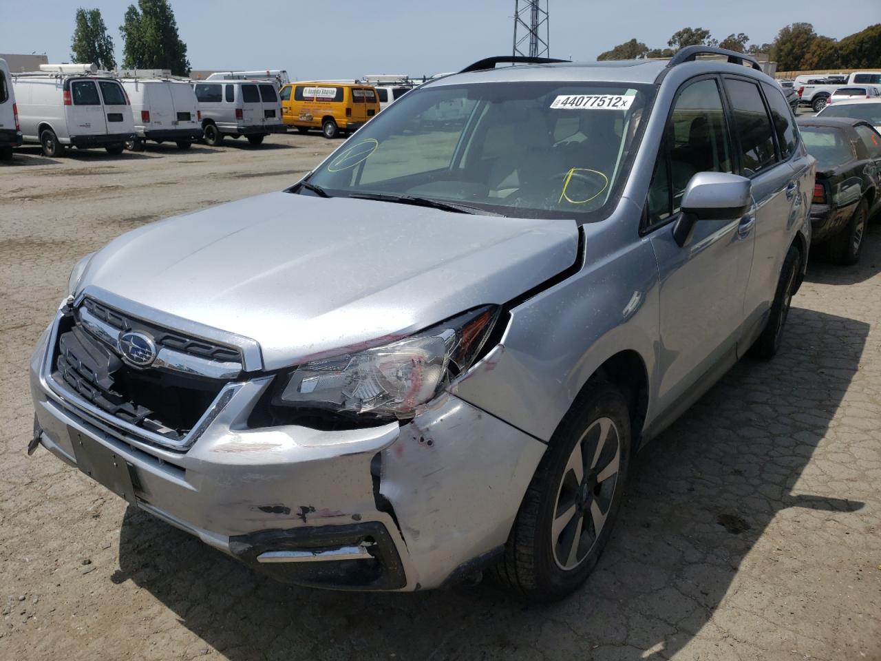 Photo 2 from auction – 2017 SUBARU FORESTER 2 with VIN JF2SJAEC3HG457355