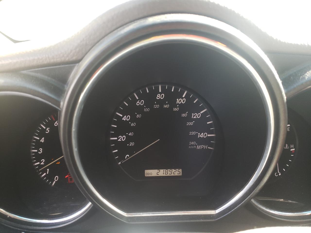 Photo 8 from auction – 2004 LEXUS RX 330 with VIN JTJHA31U440044573