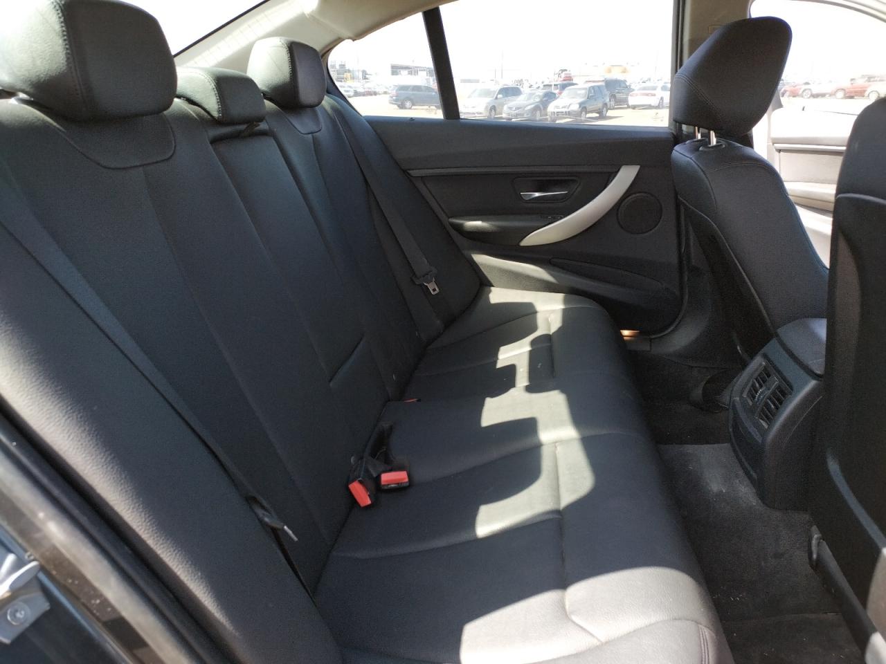 Photo 6 from auction – 2014 BMW 320 I with VIN WBA3B1G57ENS80294