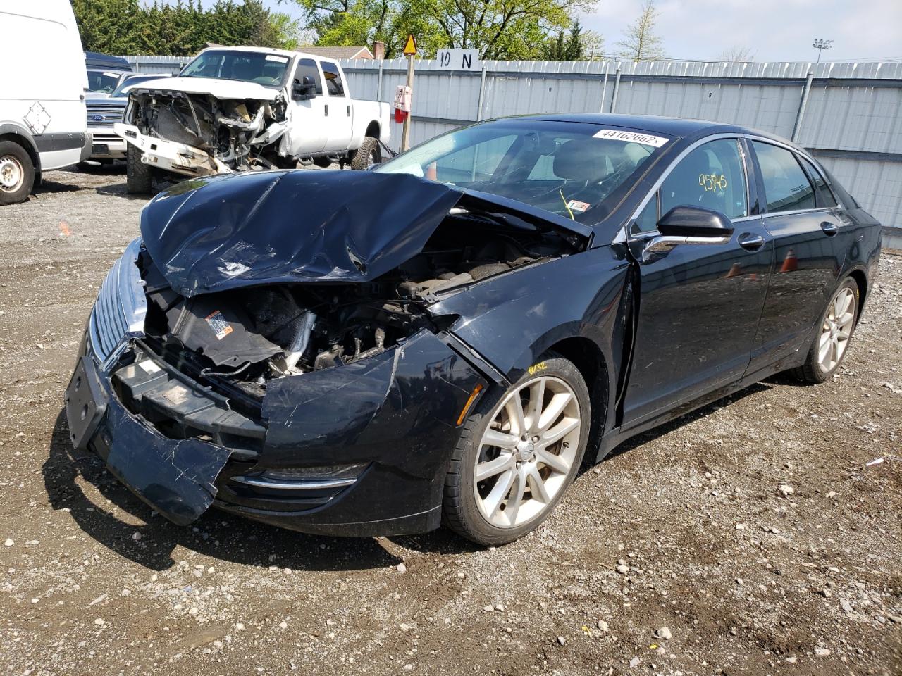 Photo 2 from auction – 2016 LINCOLN MKZ with VIN 3LN6L2J98GR601835
