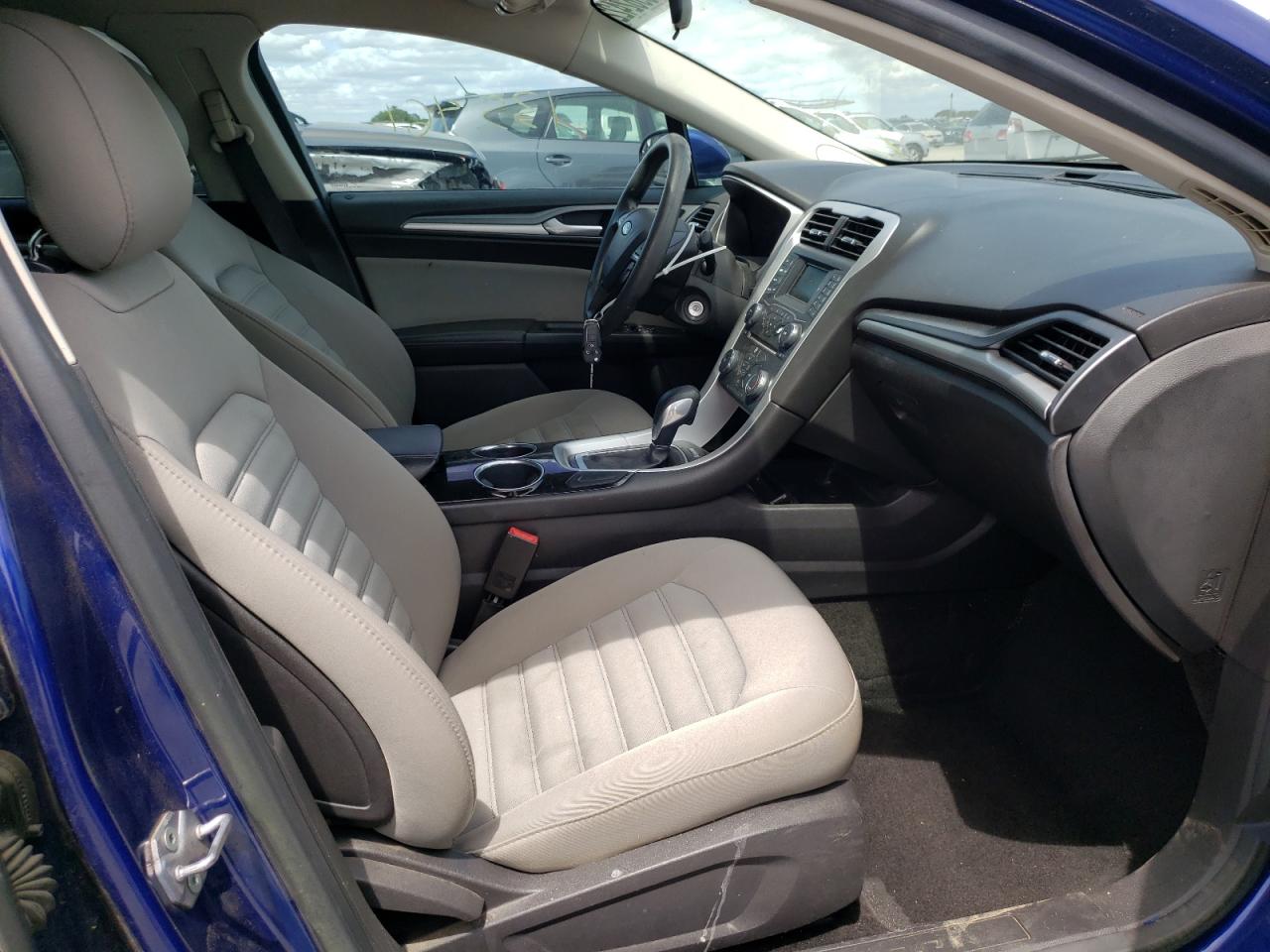 Photo 5 from auction – 2013 FORD FUSION S with VIN 3FA6P0G79DR216269