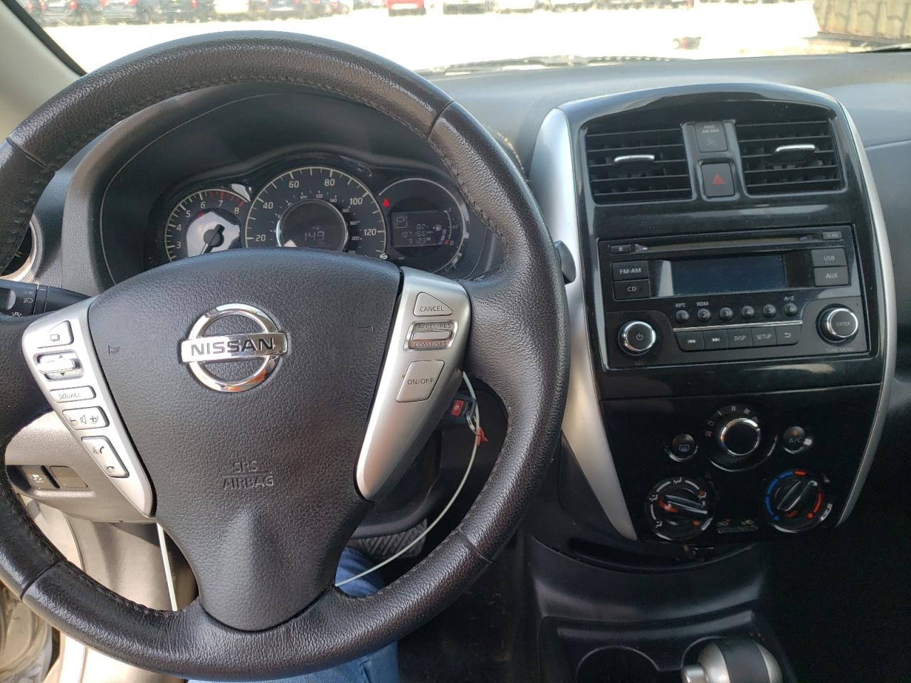 Photo 9 from auction – 2015 NISSAN VERSA NOTE with VIN 3N1CE2CP4FL404193