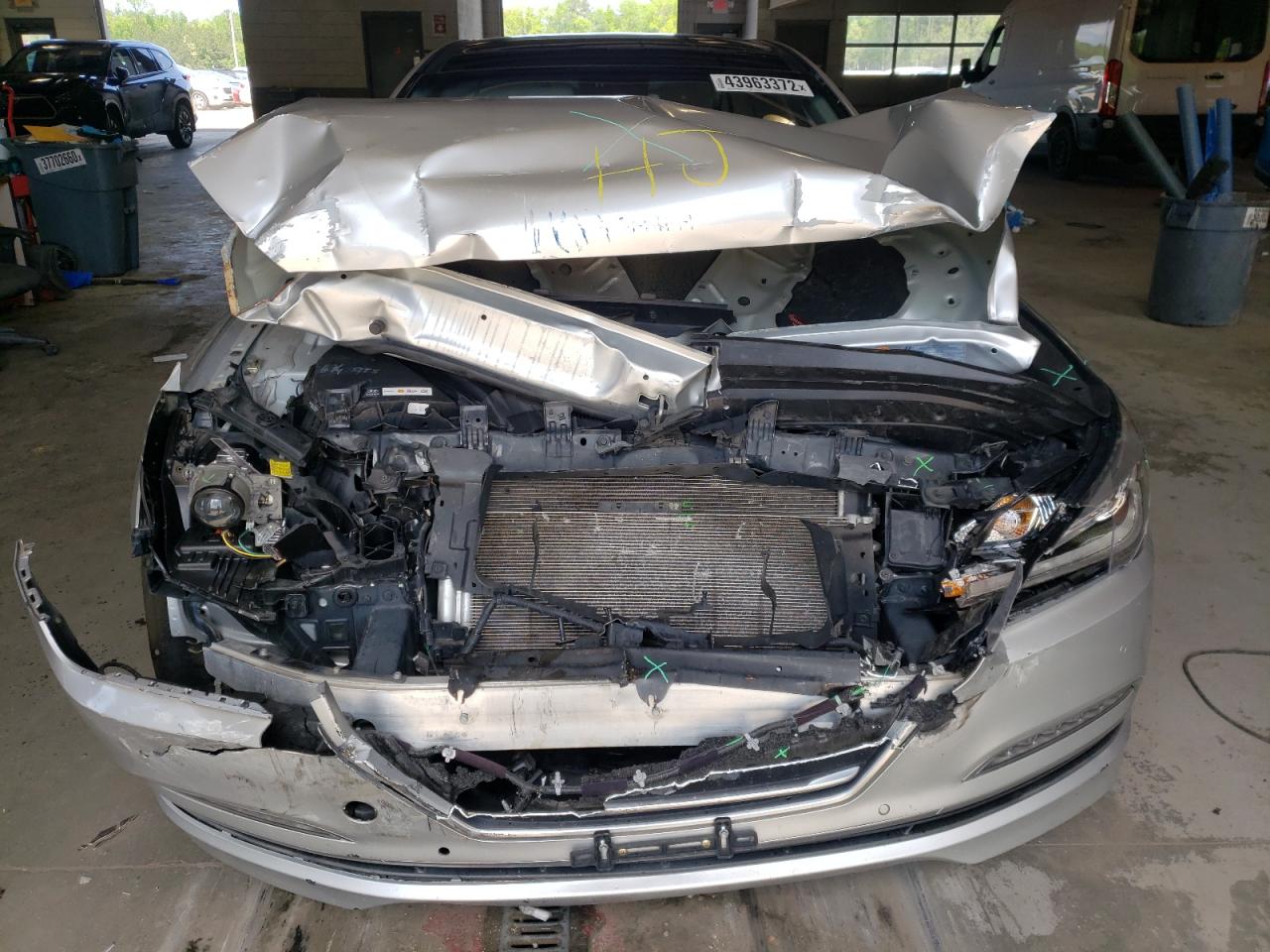 Photo 7 from auction – 2016 HYUNDAI GENESIS 3. with VIN KMHGN4JE7GU115081