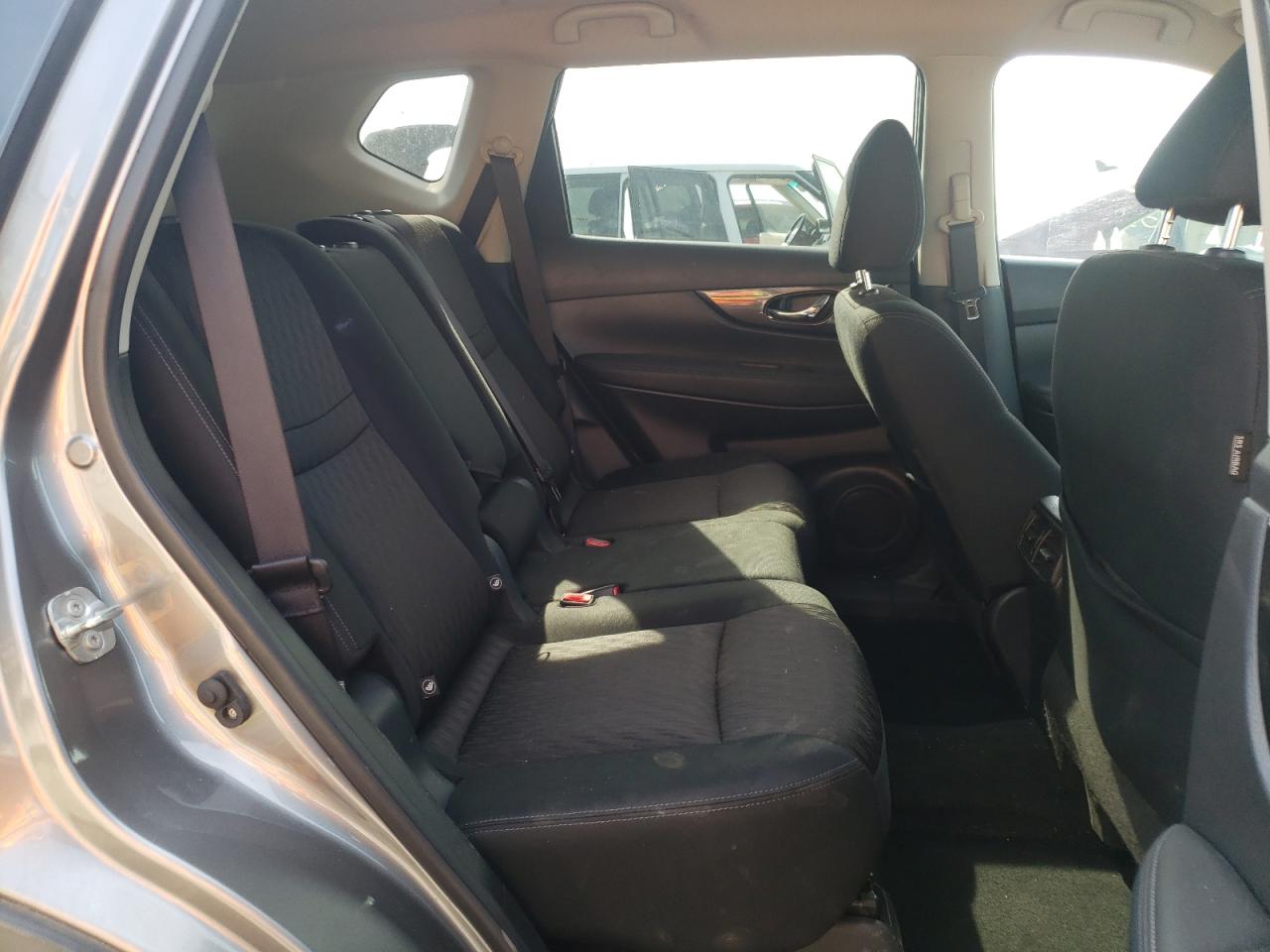 Photo 6 from auction – 2018 NISSAN ROGUE S with VIN KNMAT2MV8JP535390