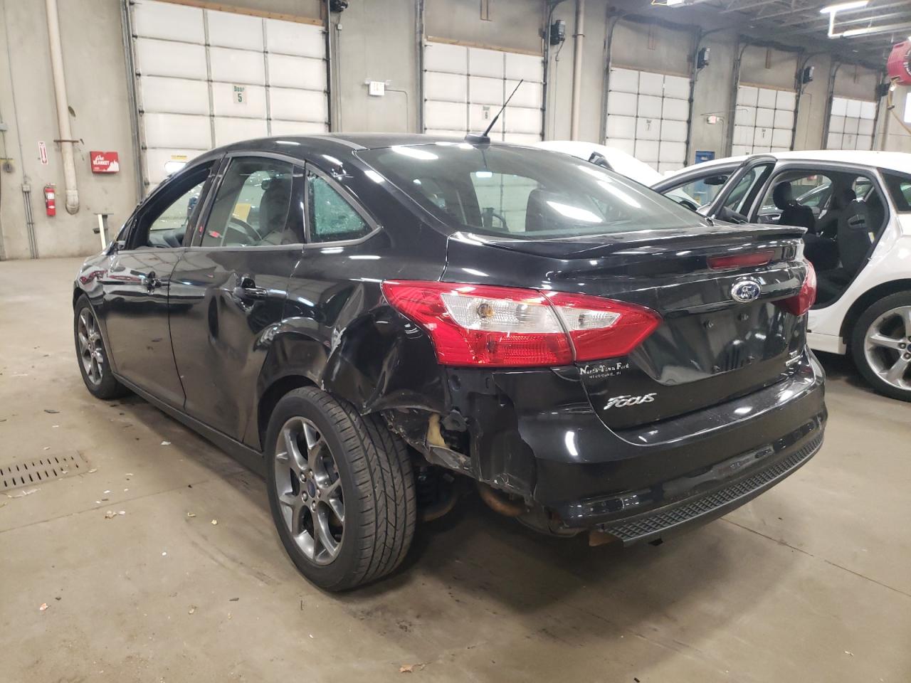 Photo 3 from auction – 2014 FORD FOCUS SE with VIN 1FADP3F28EL347689