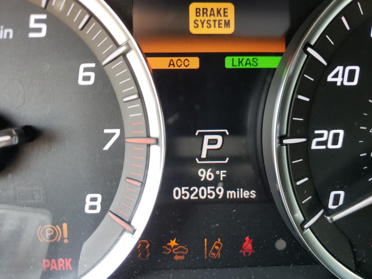 Photo 8 from auction – 2018 ACURA TLX TECH with VIN 19UUB2F50JA010082