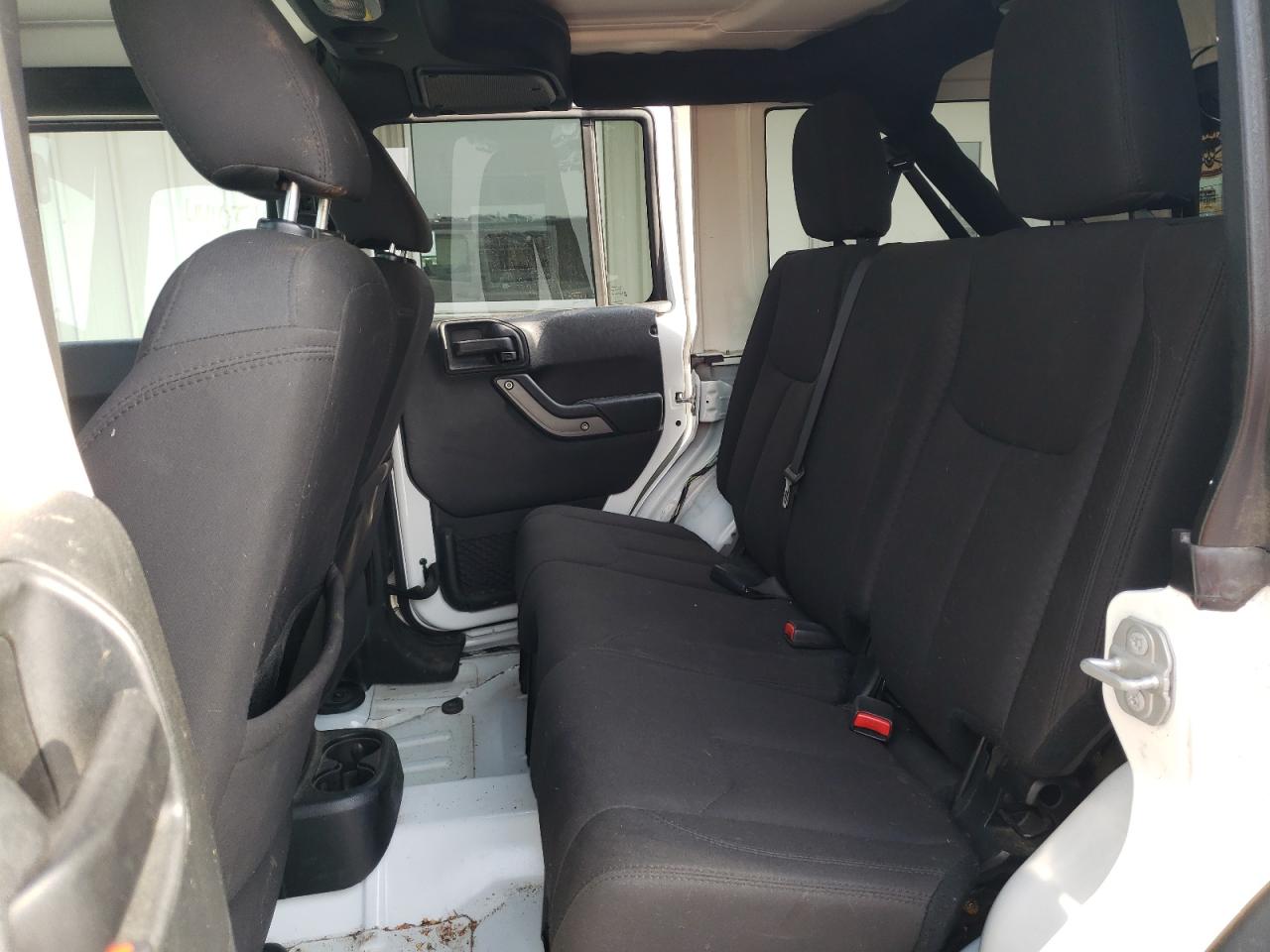 Photo 6 from auction – 2017 JEEP WRANGLER U with VIN 1C4BJWDGXHL654949