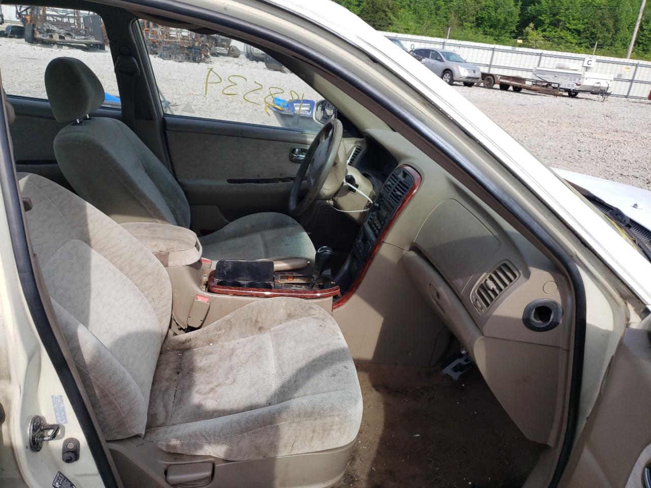 Photo 5 from auction – 2006 KIA OPTIMA LX with VIN KNAGD128565437089