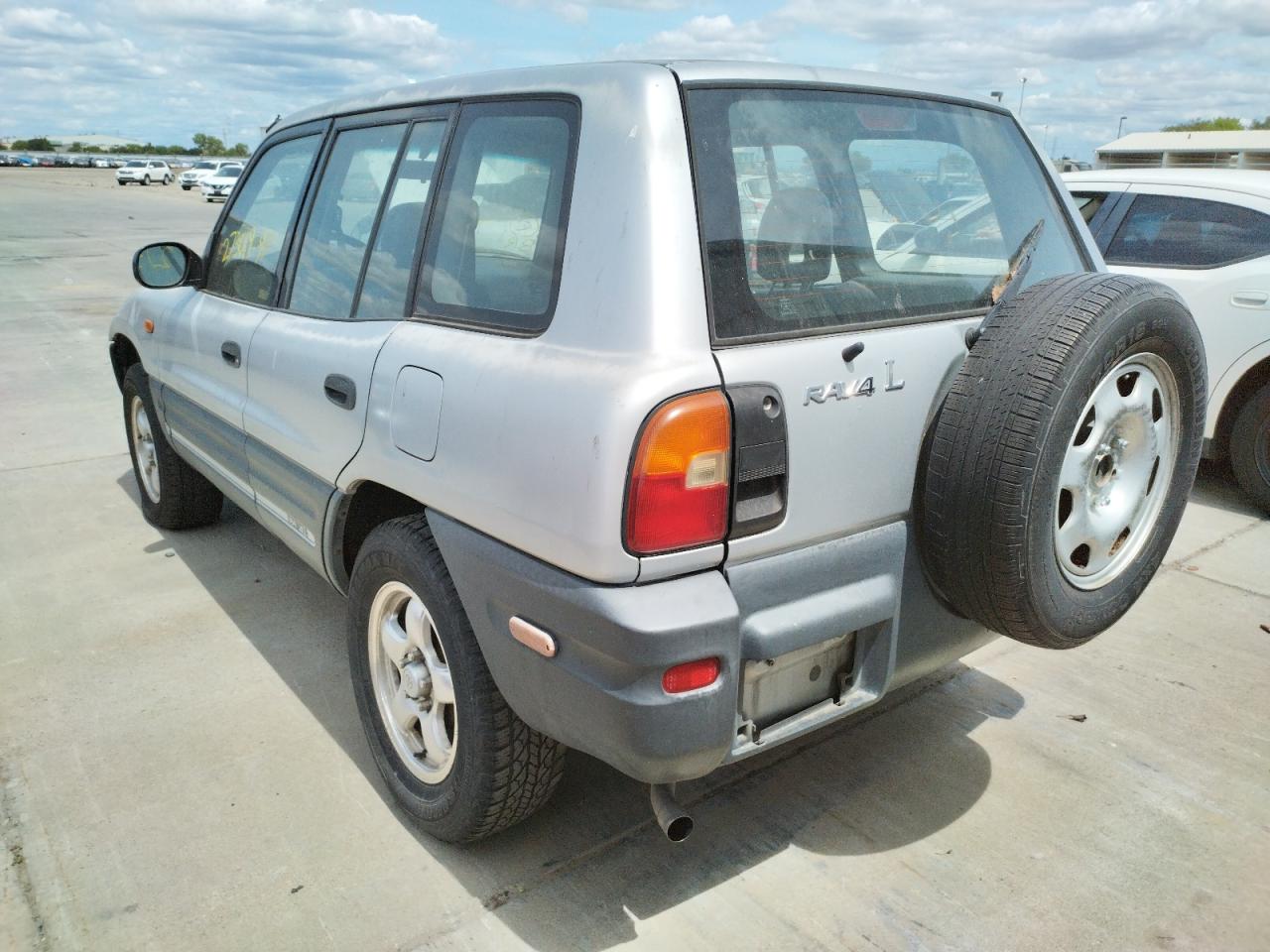 Photo 3 from auction – 1997 TOYOTA RAV4 with VIN JT3GP10V1V7015685