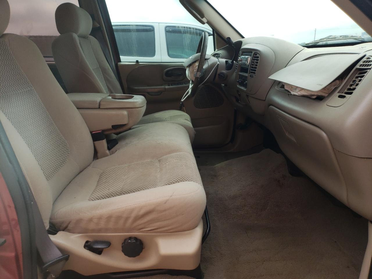 Photo 5 from auction – 2003 FORD F150 SUPER with VIN 1FTRW07L03KD36293