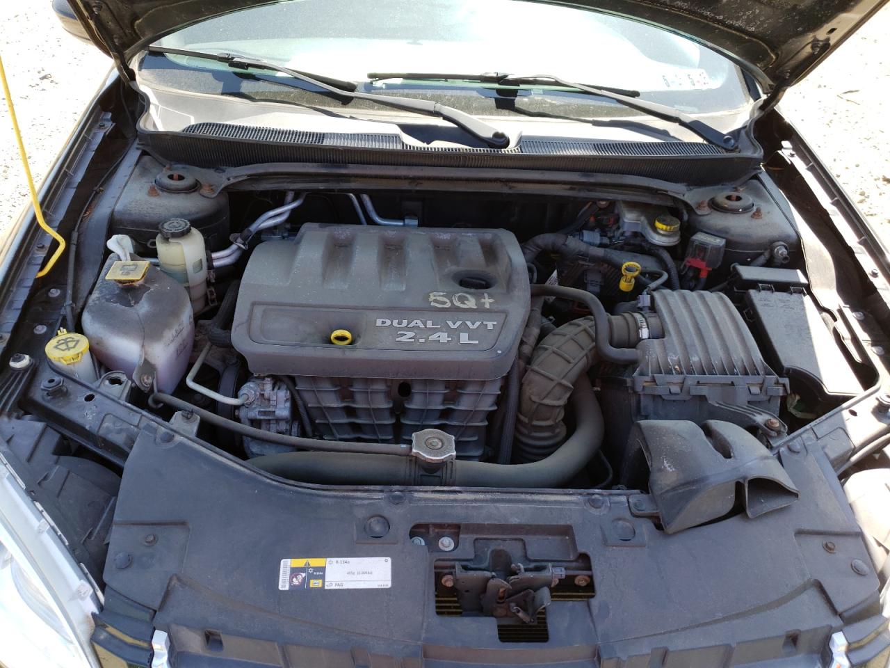 صورة رقم 7 من المزاد - 2014 CHRYSLER 200 LX مع VIN 1C3CCBAB9EN123102