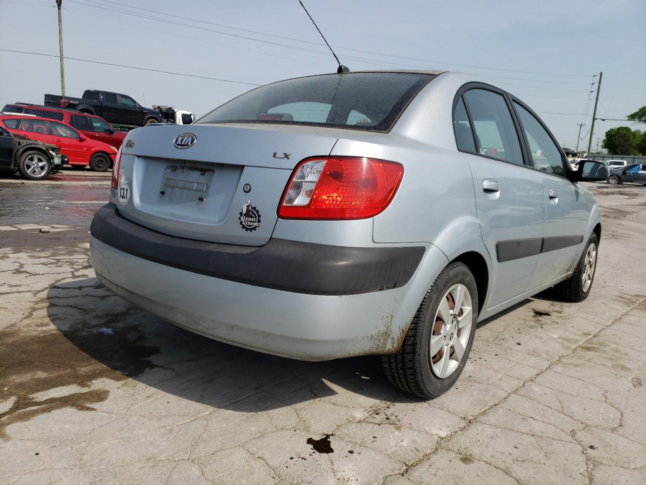 Photo 4 from auction – 2007 KIA RIO BASE with VIN KNADE123076211669