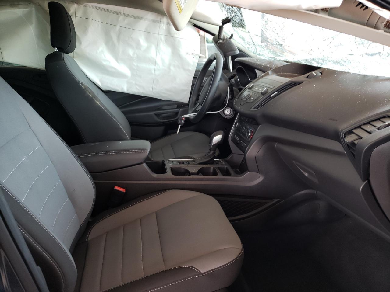 Photo 5 from auction – 2019 FORD ESCAPE with VIN 1FMCU0F74KUC02997