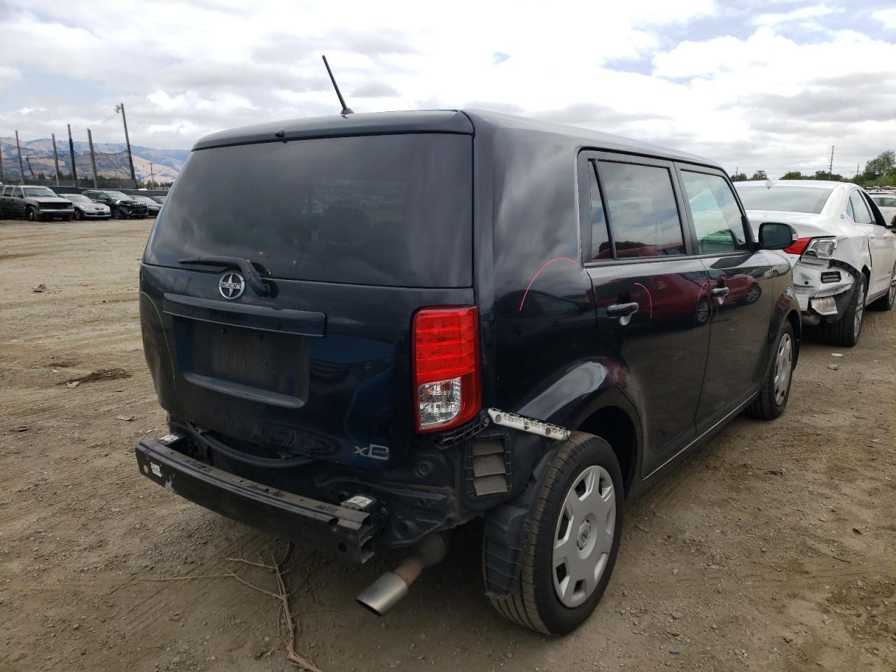 Photo 4 from auction – 2011 TOYOTA SCION XB with VIN JTLZE4FEXB1132090