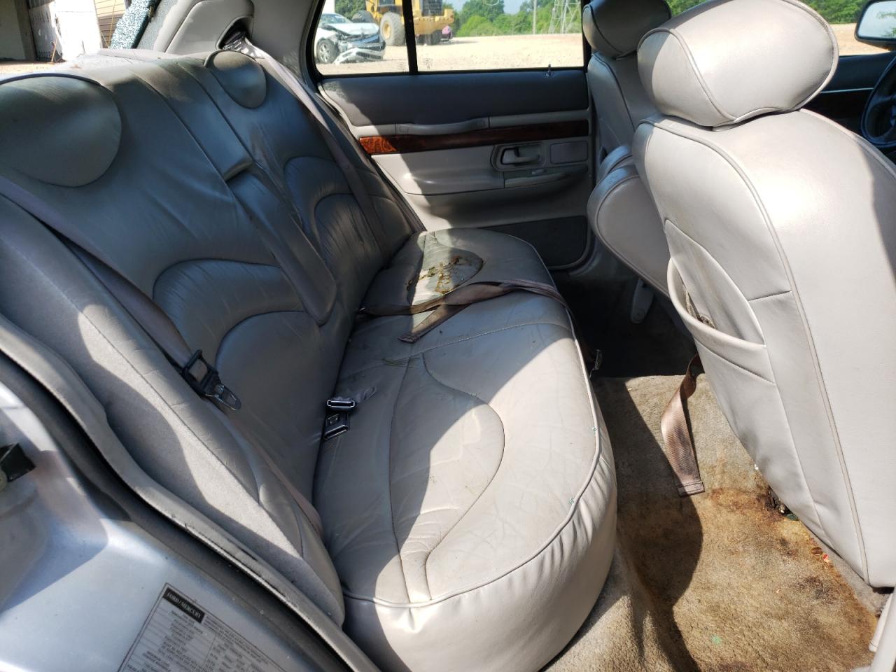 Photo 6 from auction – 1997 MERCURY GRAND MARQ with VIN 2MELM75W1VX625599