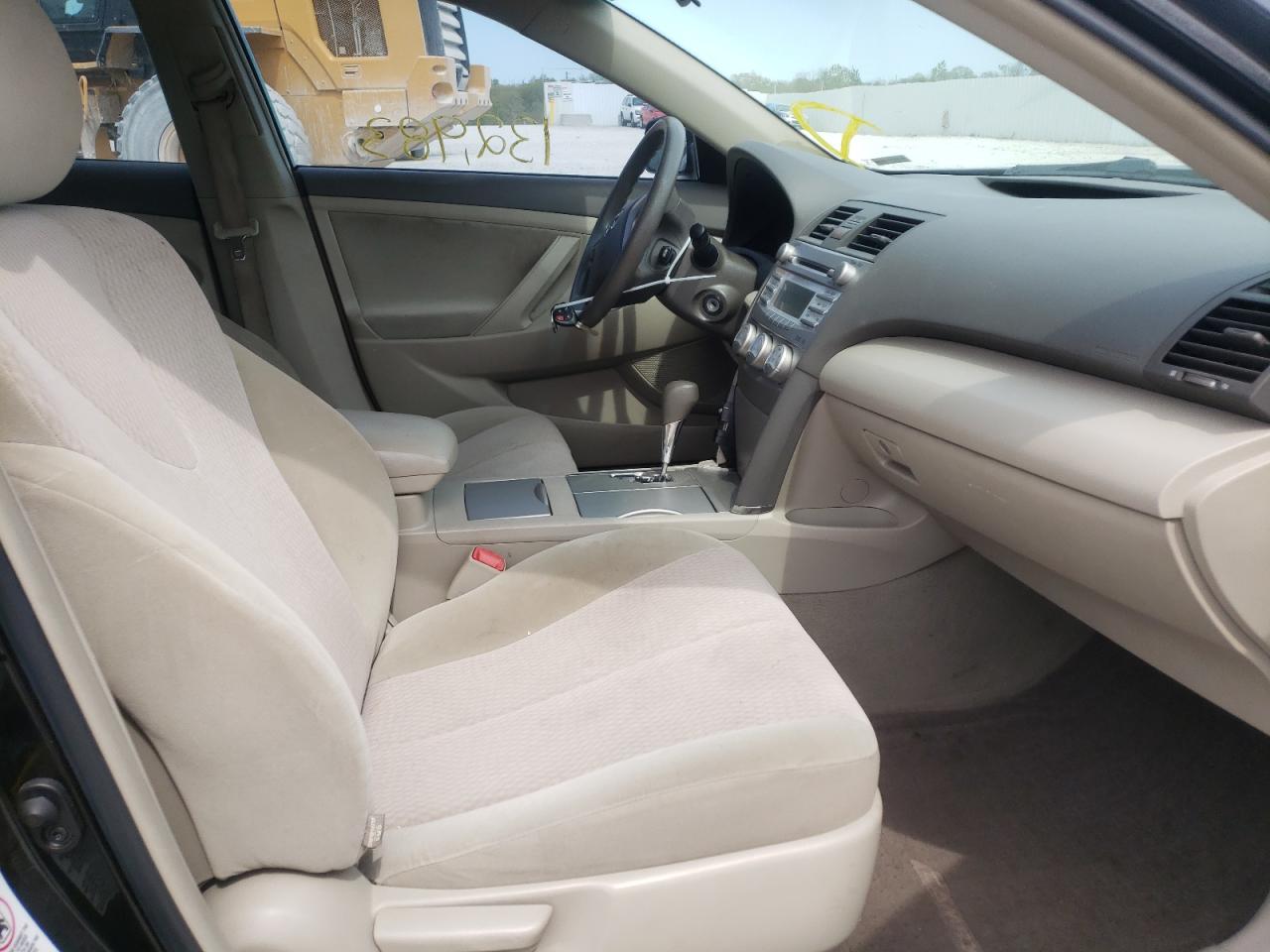 Photo 5 from auction – 2011 TOYOTA CAMRY 4D 2 with VIN 4T4BF3EK9BR141729