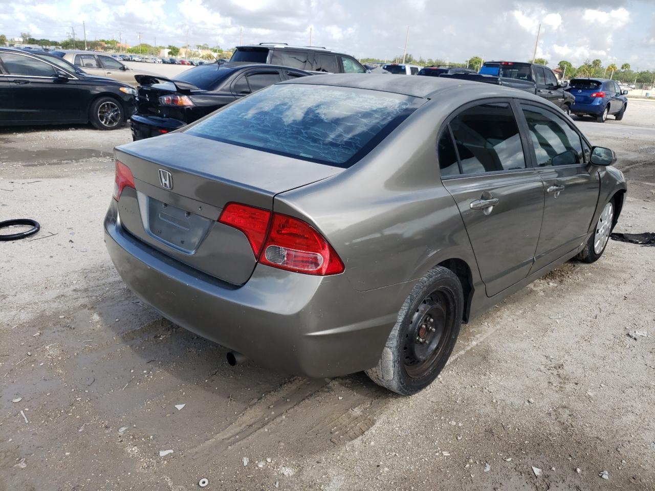 Photo 4 from auction – 2008 HONDA CIVIC LX with VIN 2HGFA16508H333047