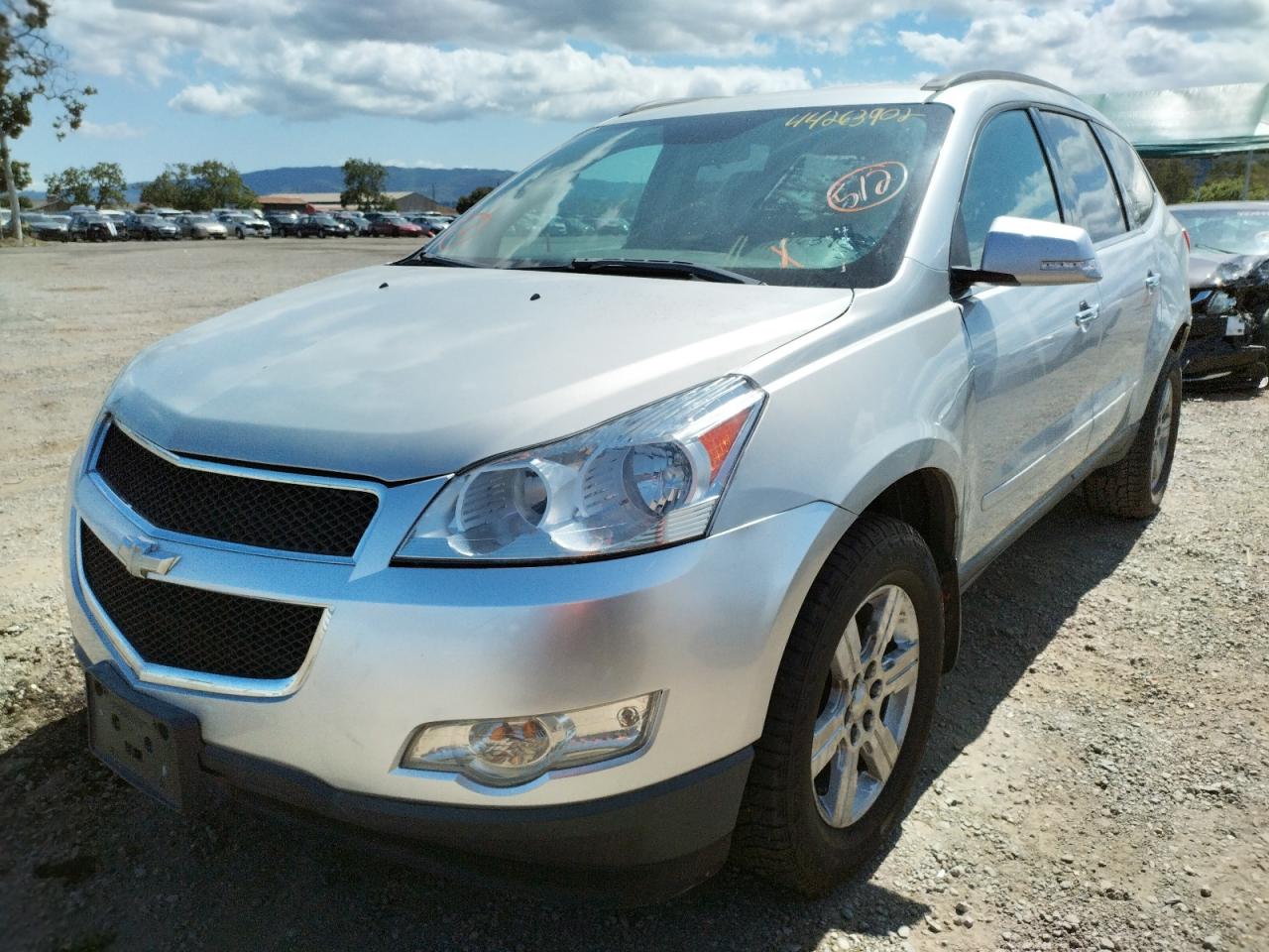 Photo 2 from auction – 2011 CHEVROLET TRAVERSE L with VIN 1GNKRGED4BJ342414