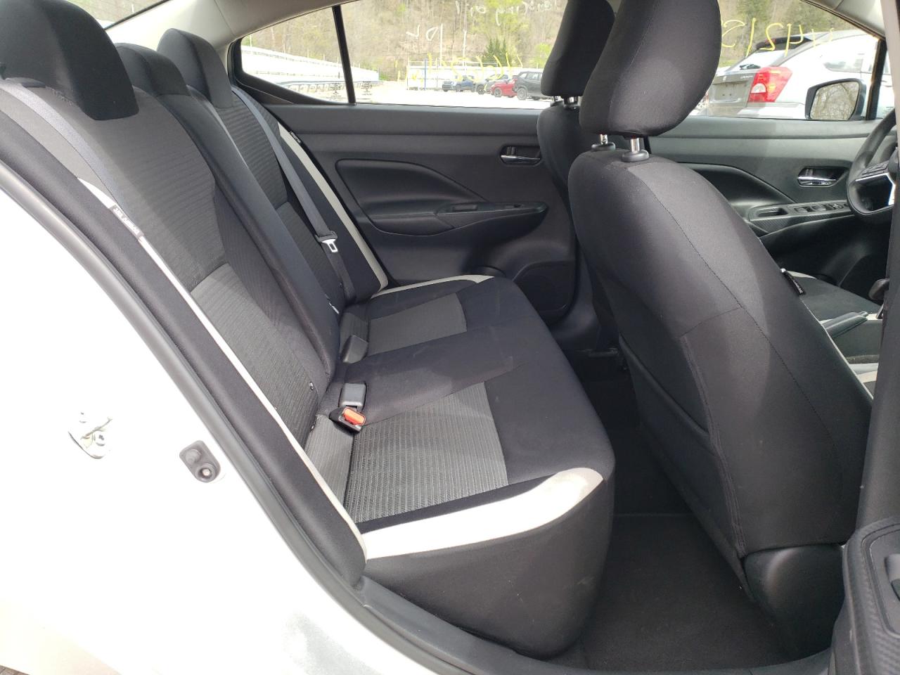 Photo 6 from auction – 2020 NISSAN VERSA SV with VIN 3N1CN8EV4LL809271