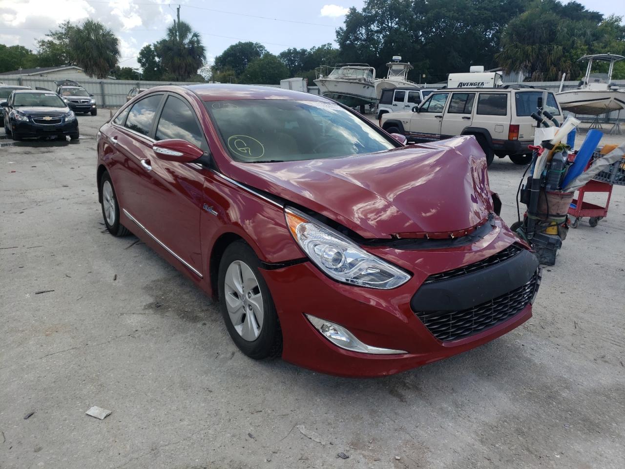 Photo 1 from auction – 2013 HYUNDAI SONATA HYB with VIN KMHEC4A41DA098666