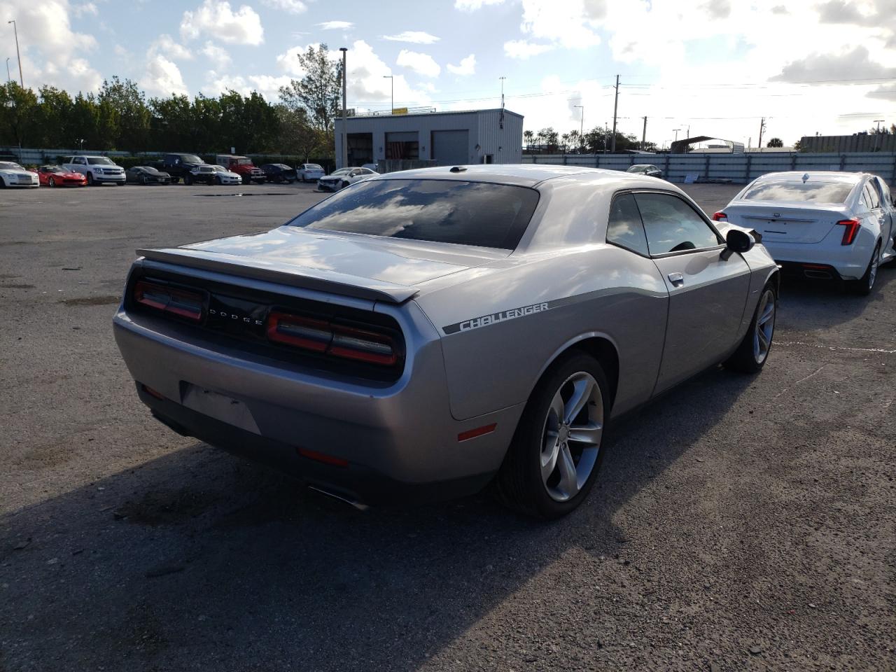 Photo 4 from auction – 2015 DODGE CHALLENGER with VIN 2C3CDZAT7FH865345