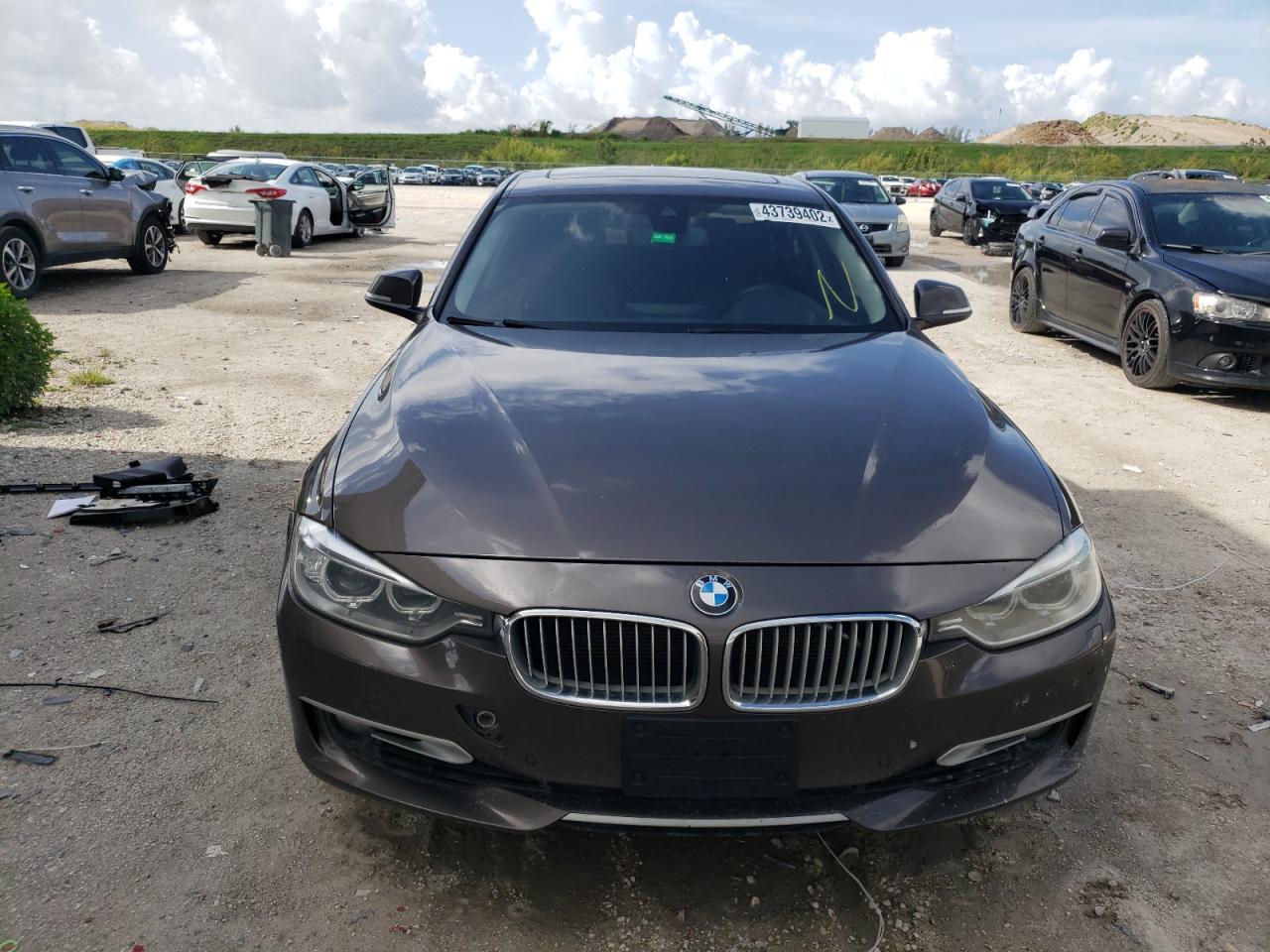 Photo 9 from auction – 2013 BMW 335 XI with VIN WBA3B9C59DJ465621