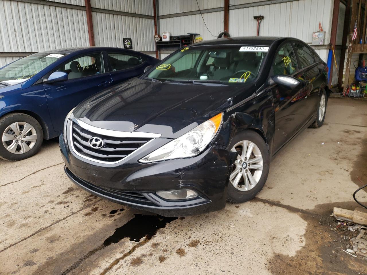Photo 2 from auction – 2013 HYUNDAI SONATA GLS with VIN 5NPEB4AC3DH586962