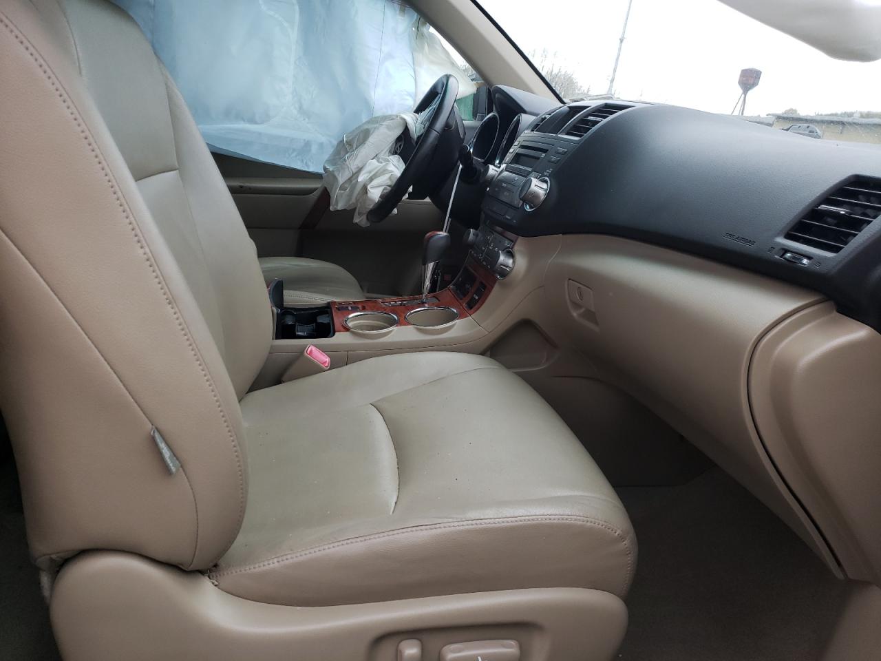 Photo 5 from auction – 2008 TOYOTA HIGHLANDER with VIN JTEES42A982050503