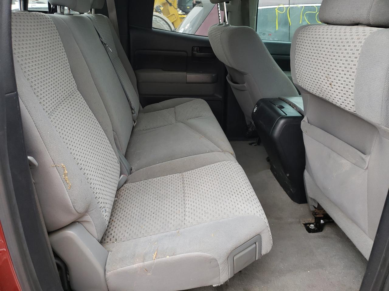 Photo 6 from auction – 2010 TOYOTA TUNDRA DOU with VIN 5TFRY5F10AX077361