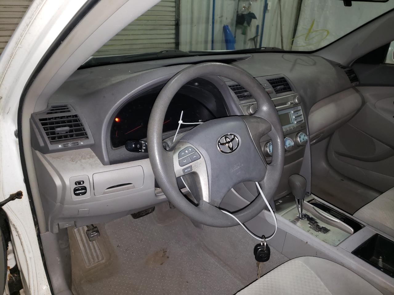 Photo 9 from auction – 2007 TOYOTA CAMRY CE with VIN 4T1BE46K47U680347