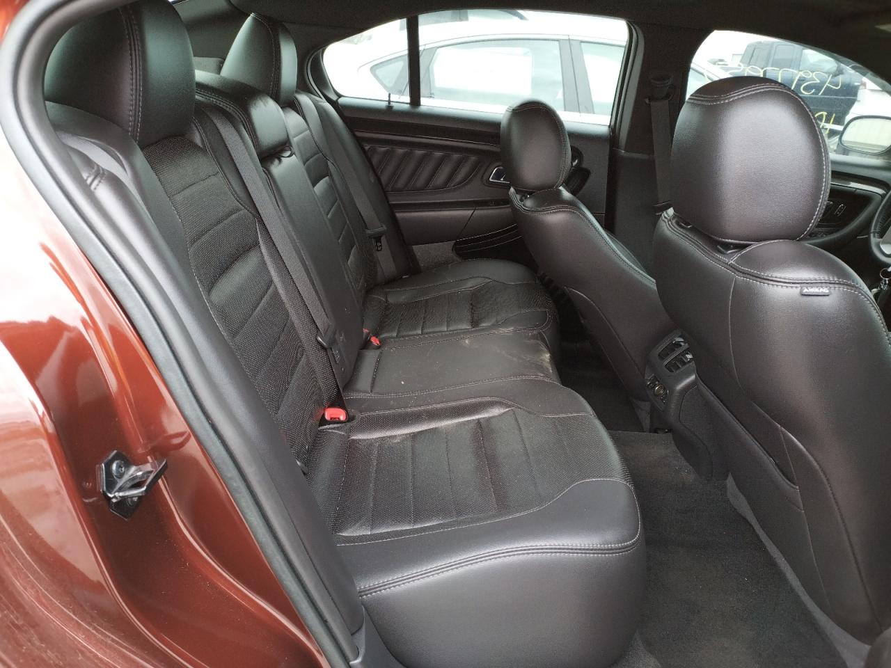 Photo 6 from auction – 2015 FORD TAURUS SHO with VIN 1FAHP2KT4FG164844