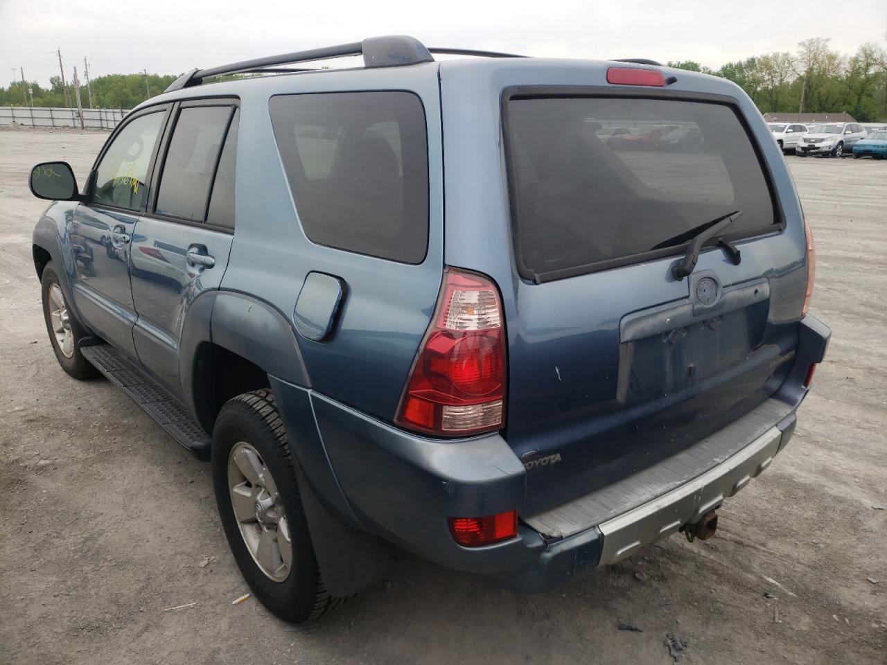 Photo 3 from auction – 2004 TOYOTA 4RUNNER SR with VIN JTEZU14RX40021708
