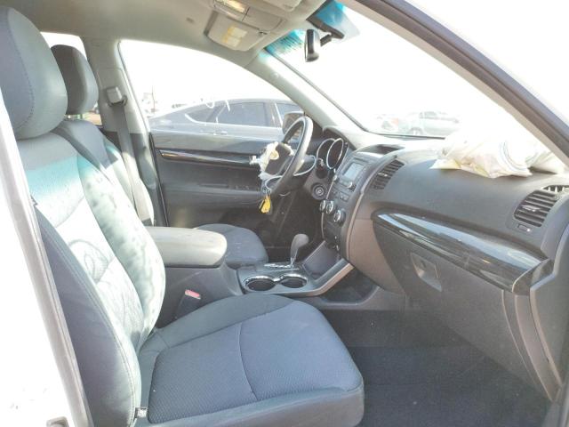 Photo 5 from auction – 2013 KIA SORENTO LX with VIN 5XYKT4A69DG355484