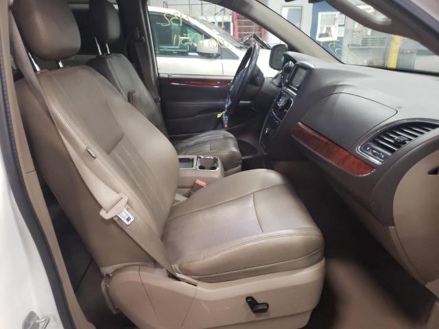 Photo 5 from auction – 2012 CHRYSLER TOWN & COU with VIN 2C4RC1CG0CR383820