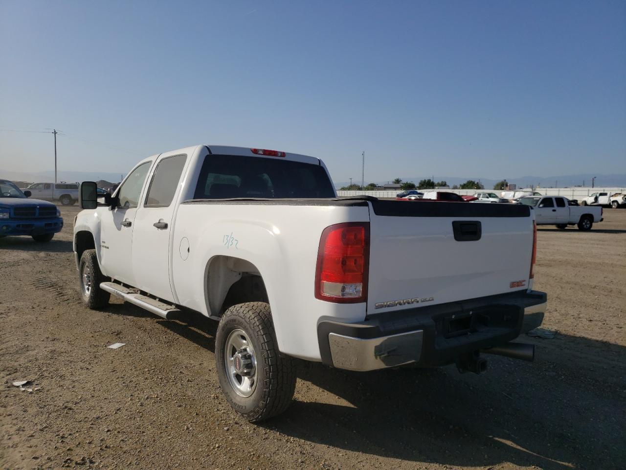 Photo 3 from auction – 2009 GMC SIERRA C25 with VIN 1GTHC53679F149331