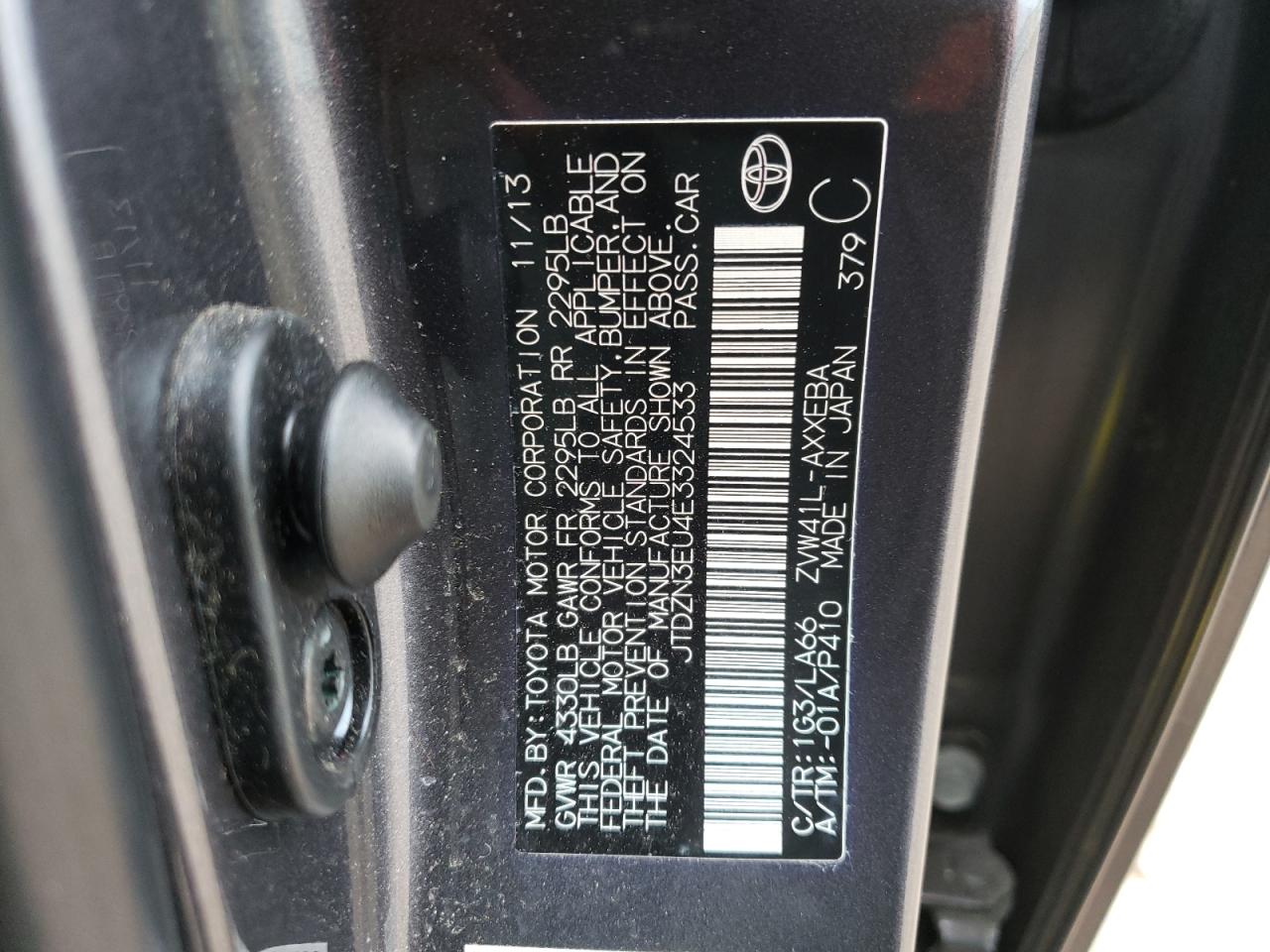 Photo 10 from auction – 2014 TOYOTA PRIUS V with VIN JTDZN3EU4E3324533