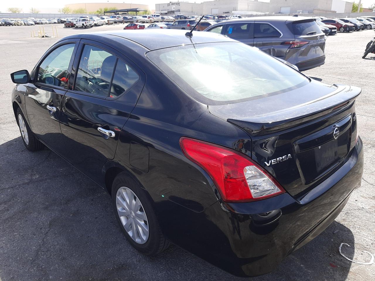 Photo 3 from auction – 2019 NISSAN VERSA S with VIN 3N1CN7APXKL865912