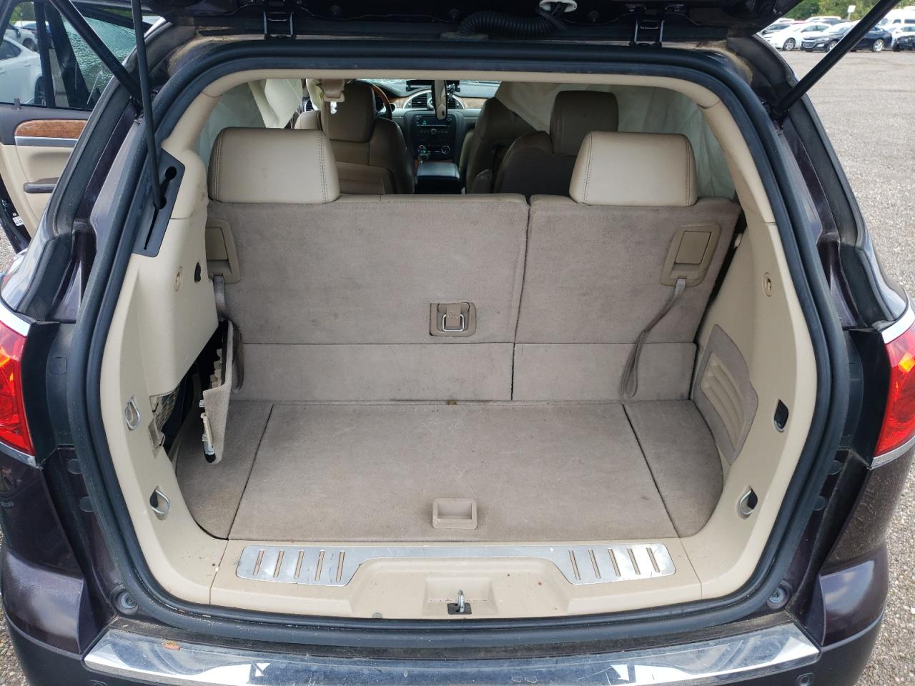 Photo 9 from auction – 2008 BUICK ENCLAVE with VIN 5GAER23738J157478