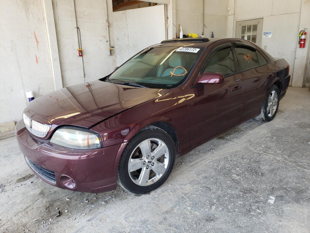 Photo 2 from auction – 2006 LINCOLN LS with VIN 1LNHM87A66Y612701