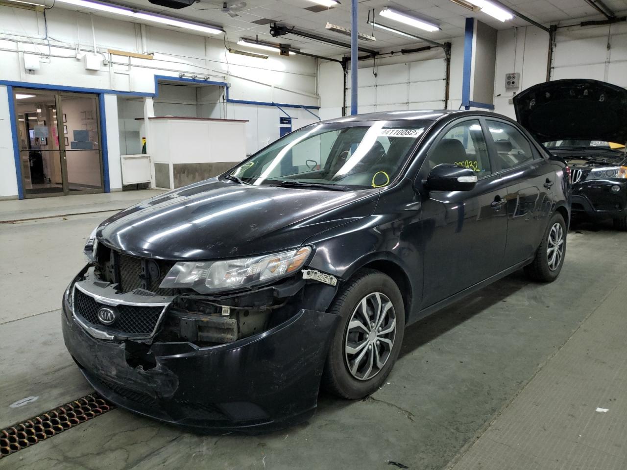 Photo 2 from auction – 2010 KIA FORTE EX with VIN KNAFU4A24A5170823
