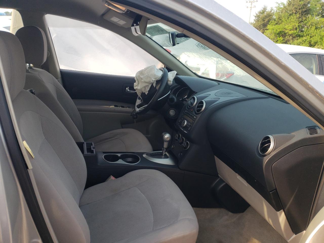 Photo 5 from auction – 2011 NISSAN ROGUE S with VIN JN8AS5MT0BW189608