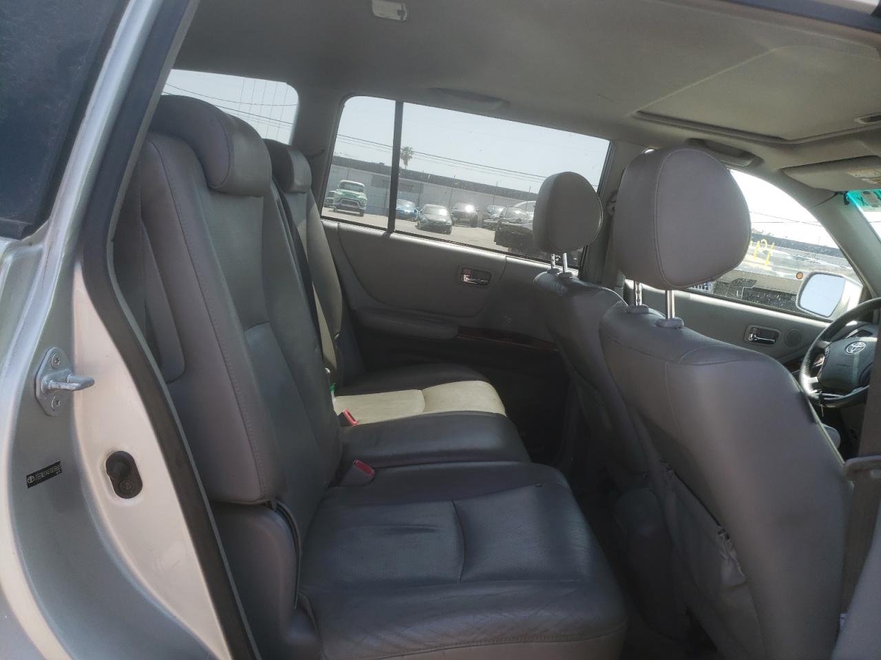 Photo 6 from auction – 2007 TOYOTA HIGHLANDER with VIN JTEEW21A470038683