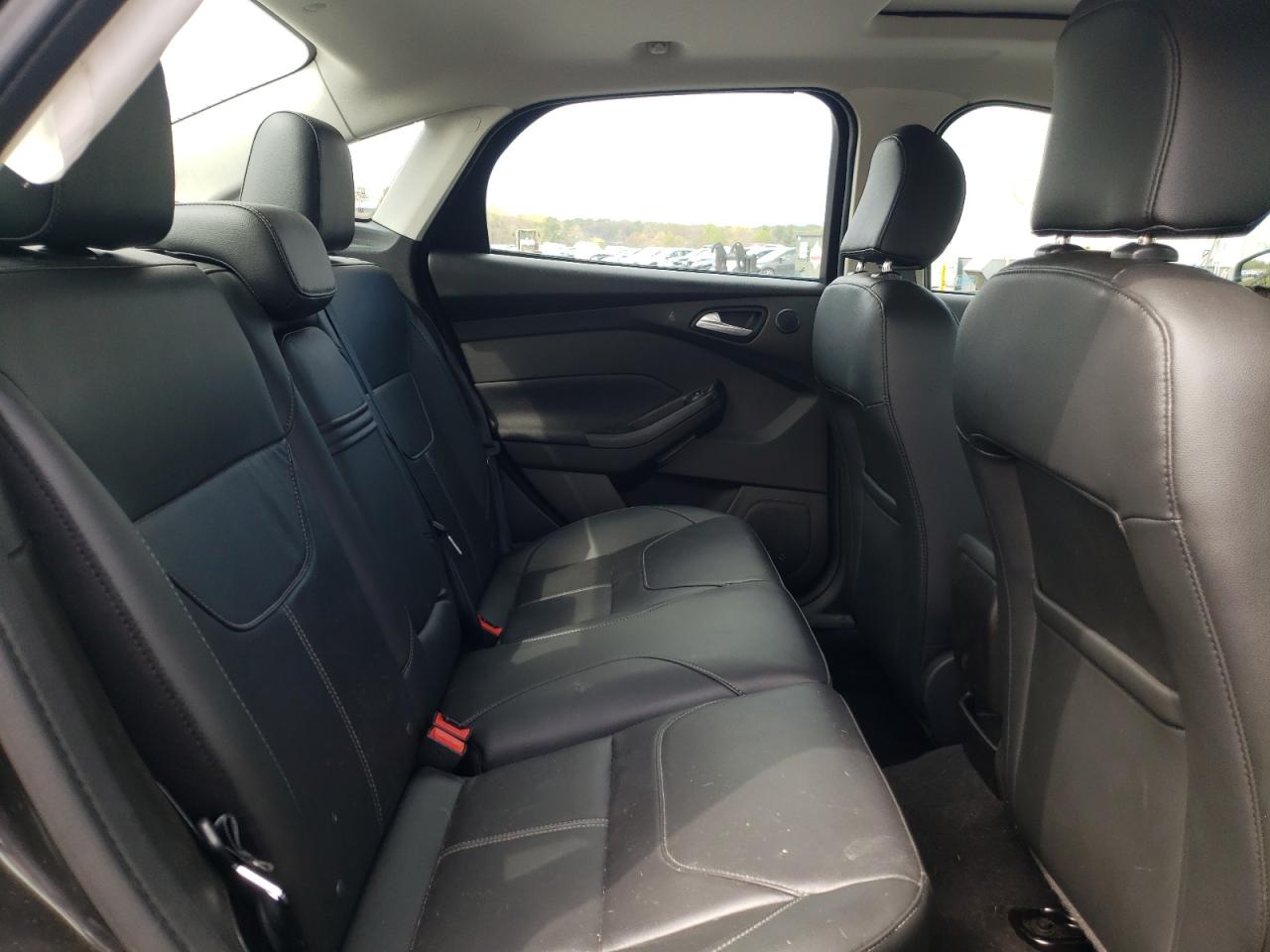 Photo 6 from auction – 2016 FORD FOCUS TITA with VIN 1FADP3J2XGL304191