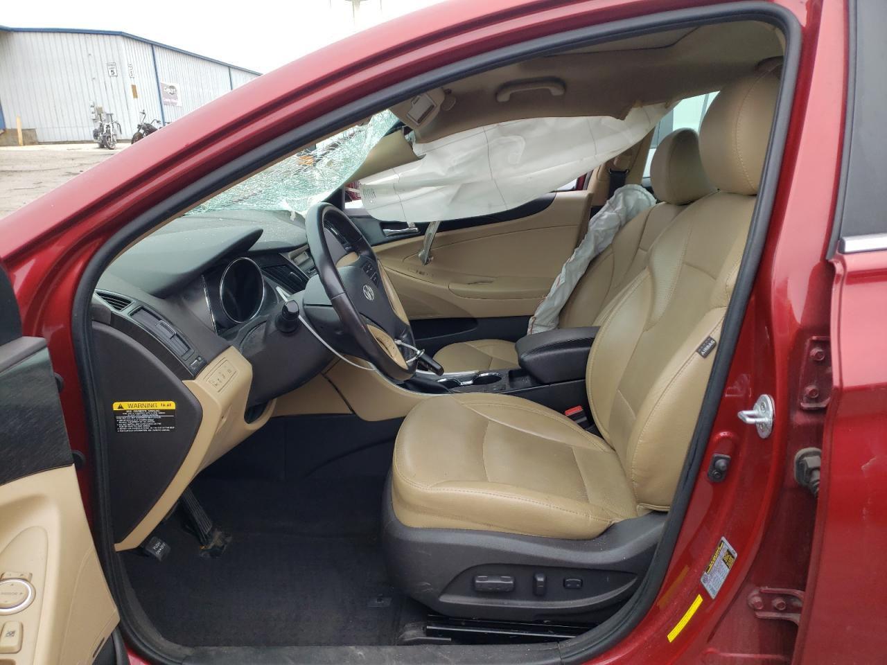 Photo 5 from auction – 2014 HYUNDAI SONATA SE with VIN 5NPEC4AC1EH852395