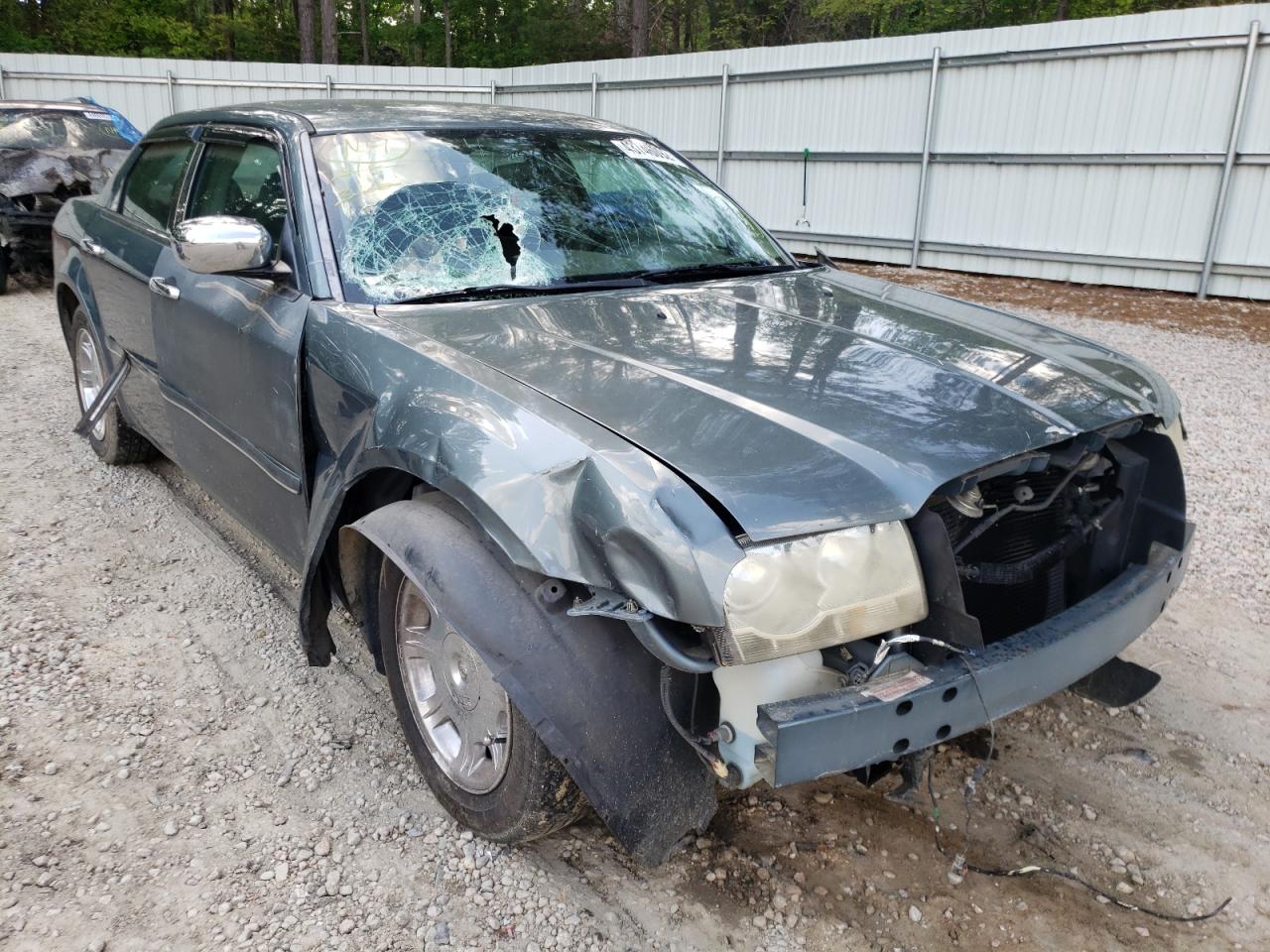 Photo 9 from auction – 2005 CHRYSLER 300 TOURIN with VIN 2C3JA53G65H687077